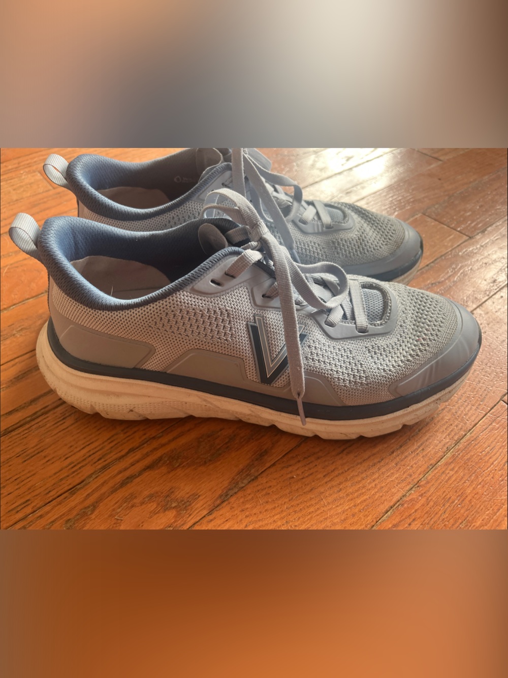 Vionic Women's Light Gray Knit Sneakers with Navy Trim